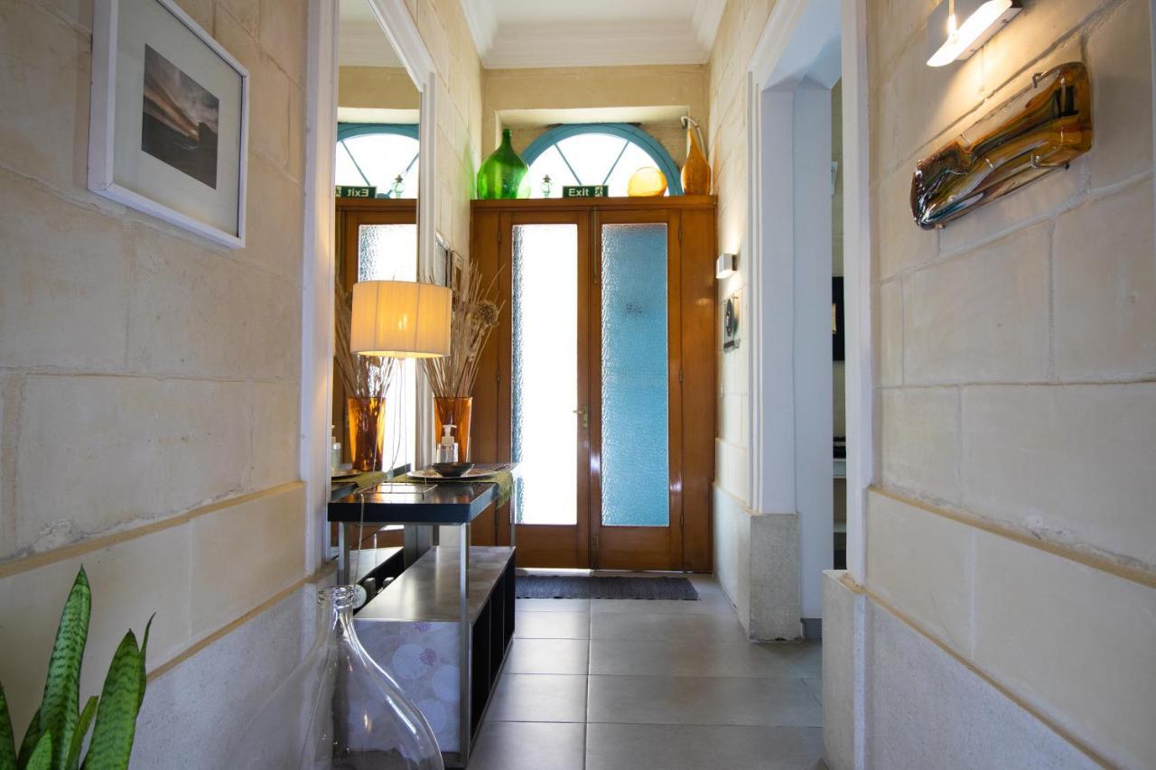 28 Peter Apartment Sliema Exterior photo