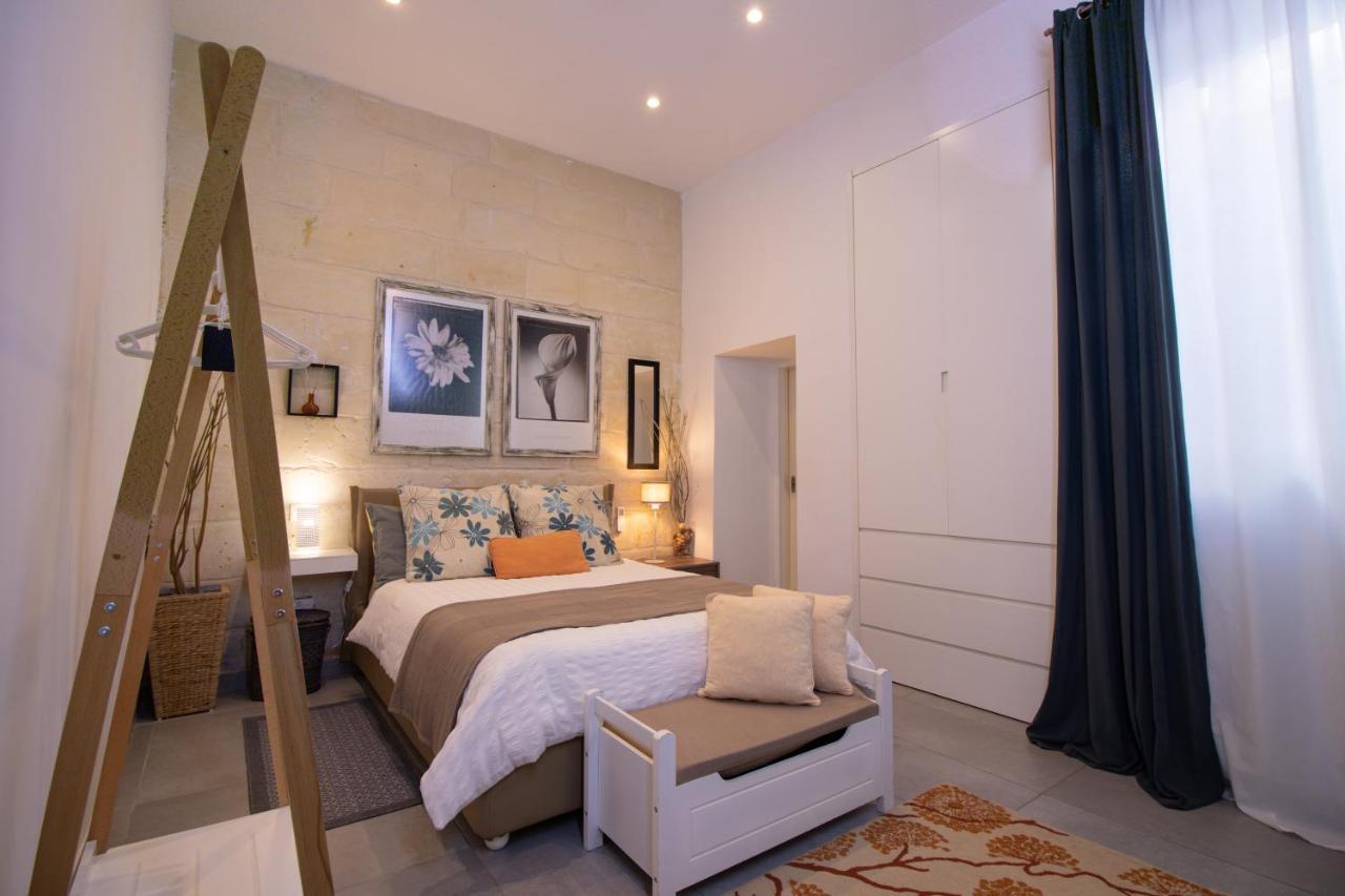 28 Peter Apartment Sliema Exterior photo